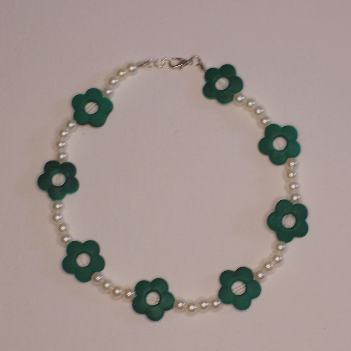 Green Daisy Necklace