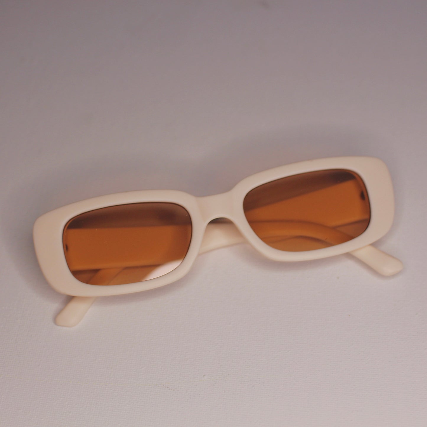 Retro Matte Glasses Cream