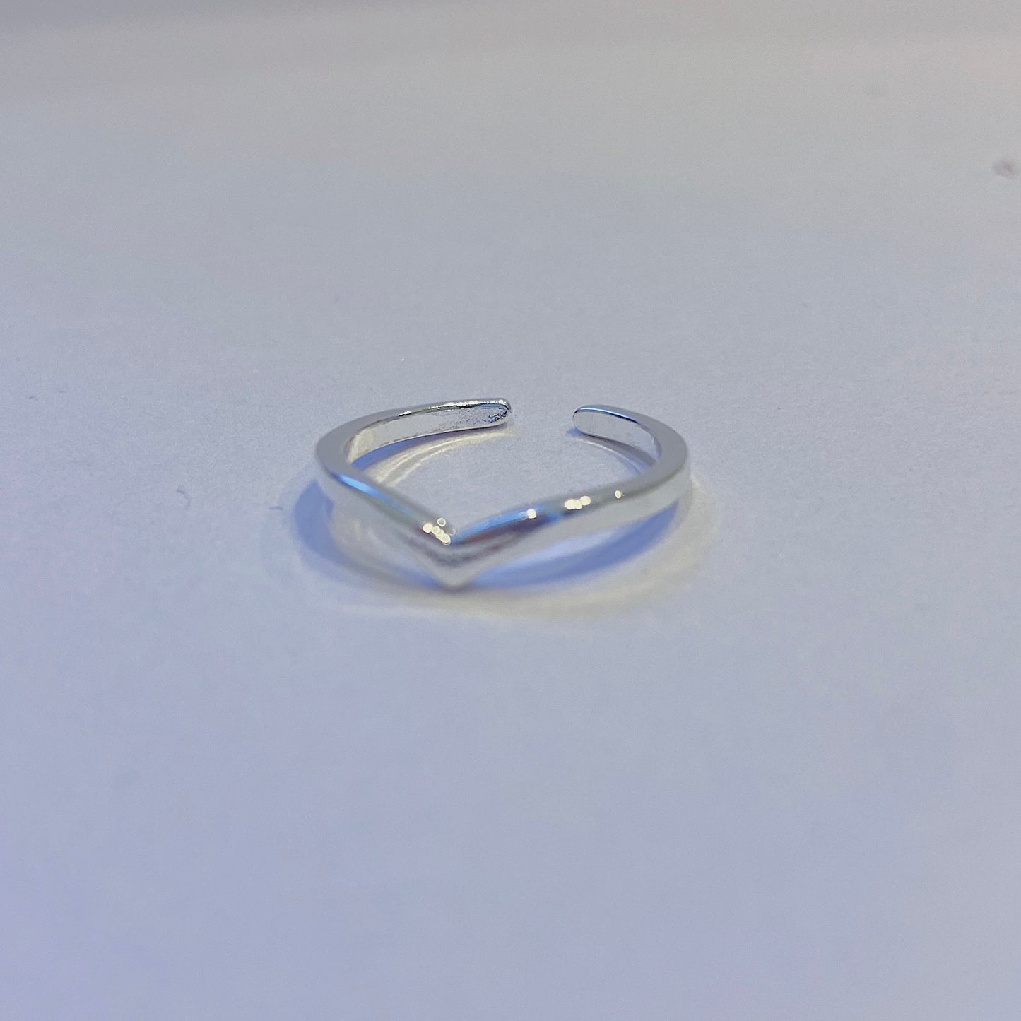 V Adjustable Ring