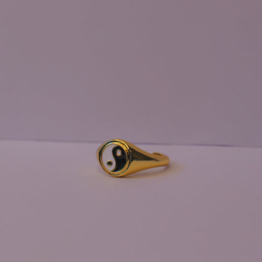 Yin Yang Enamel Ring
